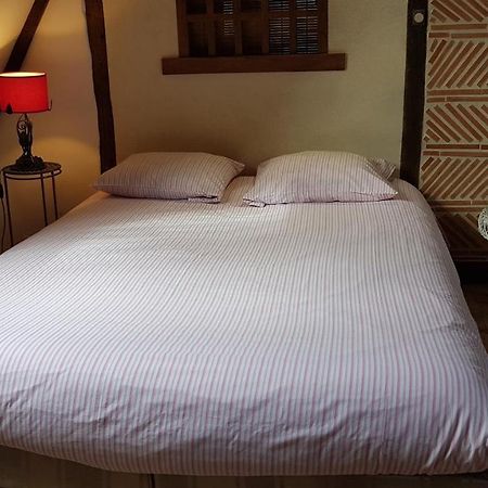 Le Petit Logis De Tinténiac Angers Esterno foto