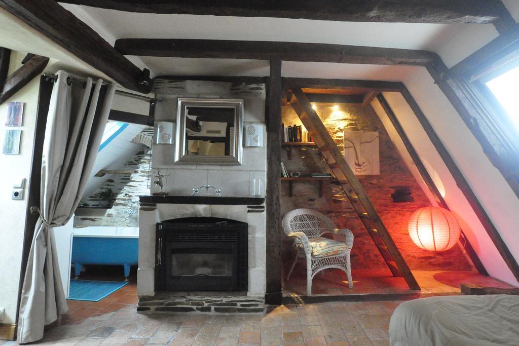 Le Petit Logis De Tinténiac Angers Camera foto