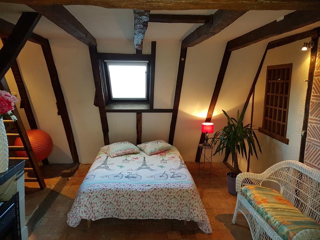 Le Petit Logis De Tinténiac Angers Esterno foto